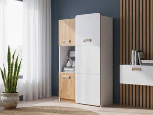 Ein Bücherregal mit Regalböden für ein Teenagerzimmer Lindo Weiß, Nash Eiche