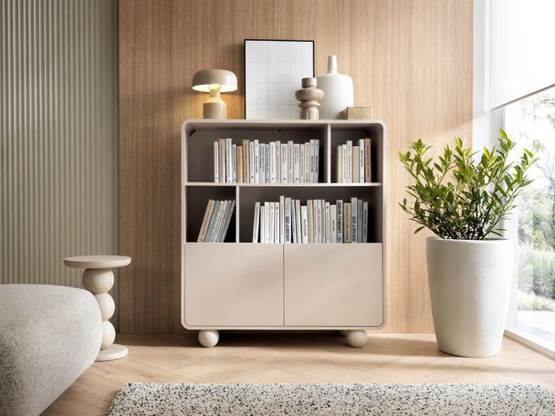 Bücherregal für das Wohnzimmer auf kugelförmigen Beinen Soffio Kaschmir